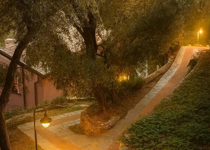 Apartmán Olivari & Garden, By Alma Haven *